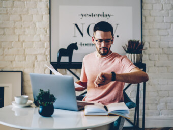 Denk je dat je het druk hebt? Het is je veel te ruime deadline die je in de weg zit - Critical Minds